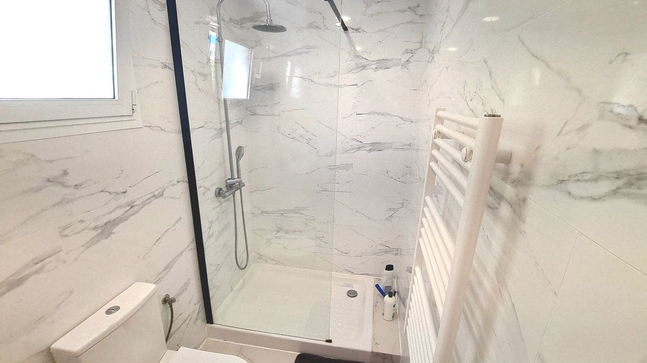 3 makuuhuone Huvila myytävänä paikassa Orihuela Costa mukana uima-altaan - 350 000 € (Ref: 9869052)