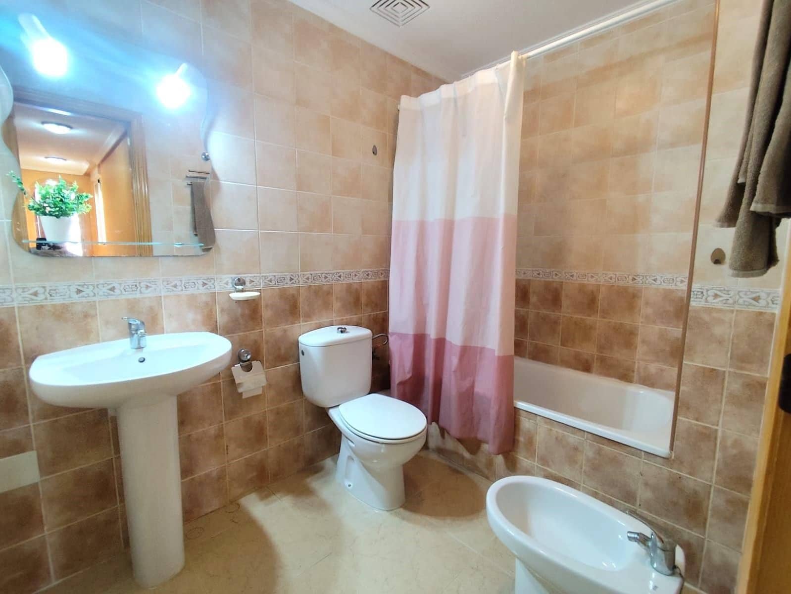 2 Zimmer Apartment zu verkaufen in Torrevieja - 119.900 € (Ref: 9869078)