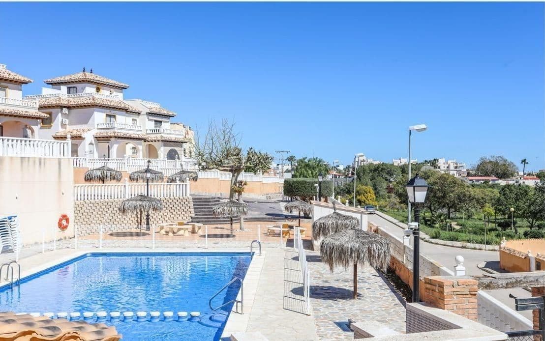 2 soverom Leilighet til salgs i Orihuela Costa med svømmebasseng - € 149 900 (Ref: 9869093)