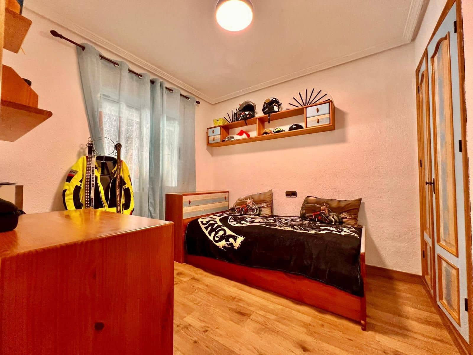 2 soveværelse Villa til salg i La Siesta med swimmingpool - € 420.000 (Ref: 9869095)