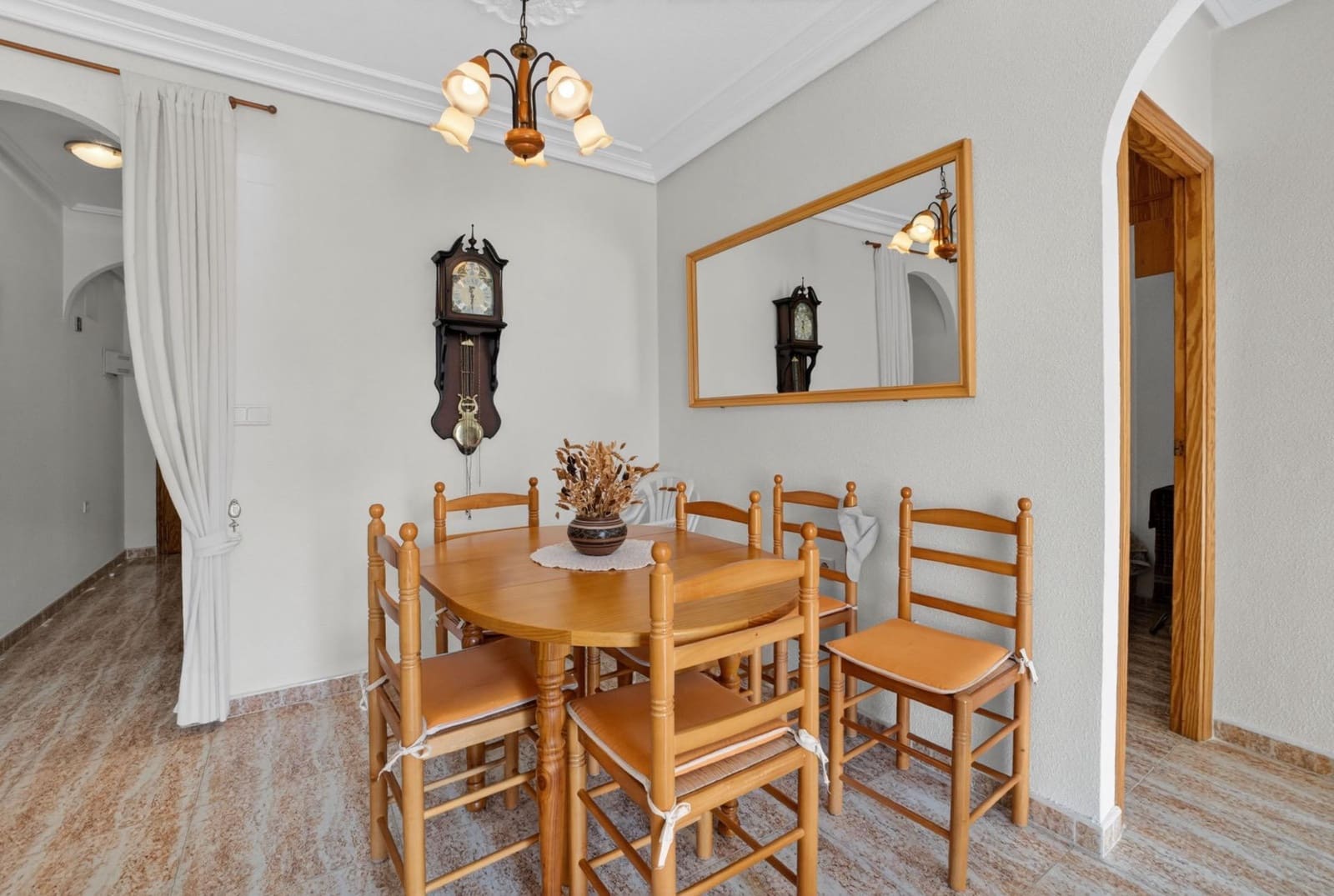 2 sovrum Lägenhet till salu i Torrevieja - 149 900 € (Ref: 9869097)