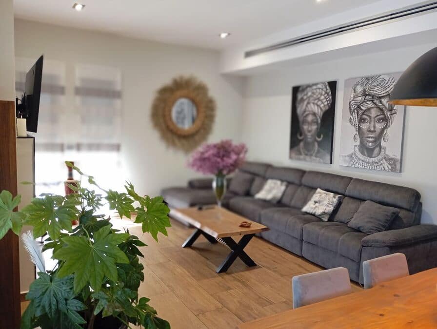 3 bedroom Villa for sale in Almoradi - € 750,000 (Ref: 9869102)