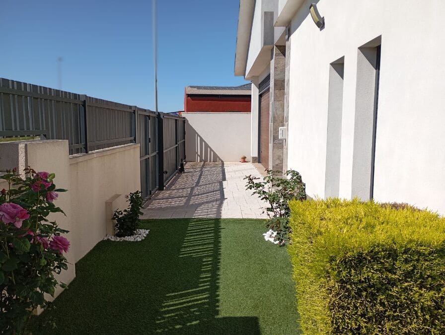 3 bedroom Villa for sale in Almoradi - € 750,000 (Ref: 9869102)