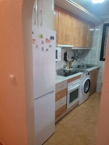 2 makuuhuone Huoneisto myytävänä paikassa Los Alcázares - 137 900 € (Ref: 9869125)