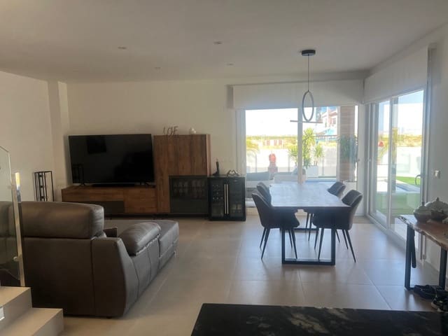 3 makuuhuone Huvila myytävänä paikassa Desamparados - Hurchillo - Torremendo, Orihuela - 489 999 € (Ref: 9869136)