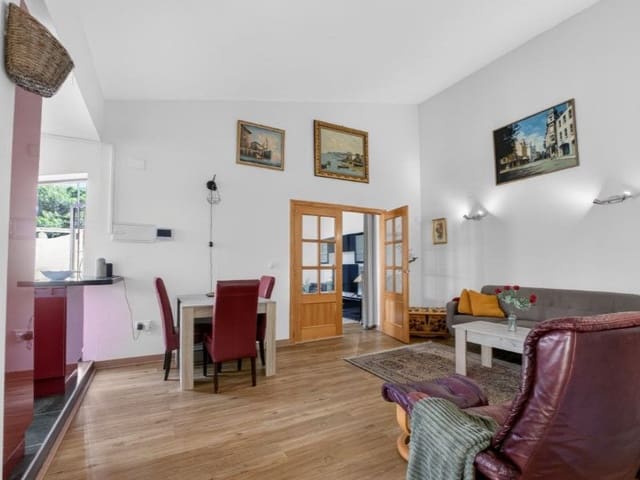 3 Zimmer Villa zu verkaufen in Torrevieja - 496.000 € (Ref: 9869139)