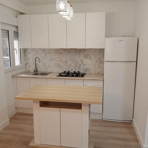3 makuuhuone Huoneisto myytävänä paikassa Centro, Torrevieja - 130 000 € (Ref: 9869142)