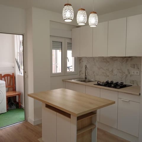 3 makuuhuone Huoneisto myytävänä paikassa Centro, Torrevieja - 130 000 € (Ref: 9869142)