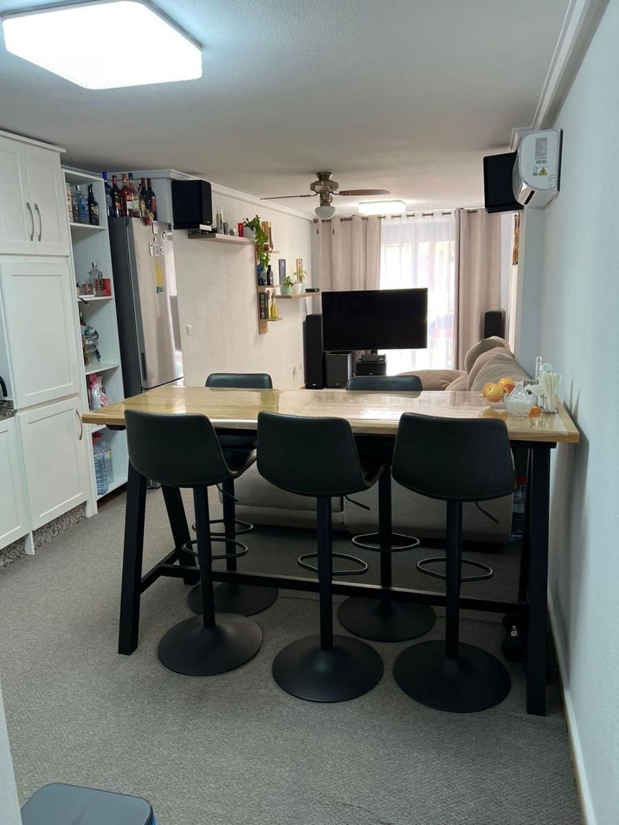 3 makuuhuone Huoneisto myytävänä paikassa Torrevieja - 180 000 € (Ref: 9869147)