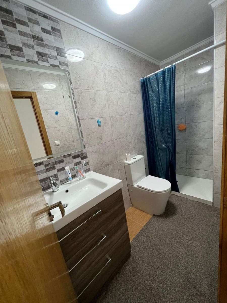 3 makuuhuone Huoneisto myytävänä paikassa Torrevieja - 180 000 € (Ref: 9869147)