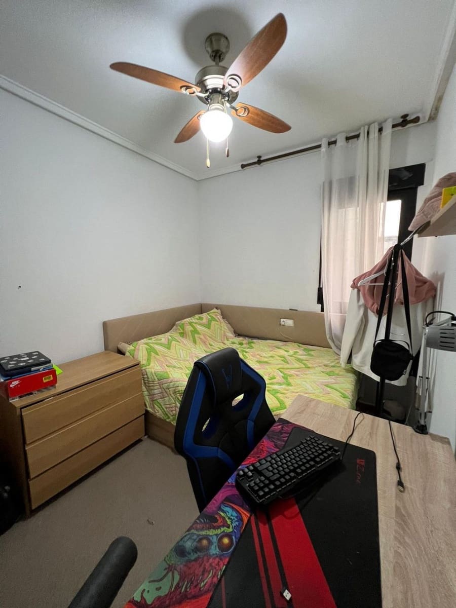 3 makuuhuone Huoneisto myytävänä paikassa Torrevieja - 180 000 € (Ref: 9869147)