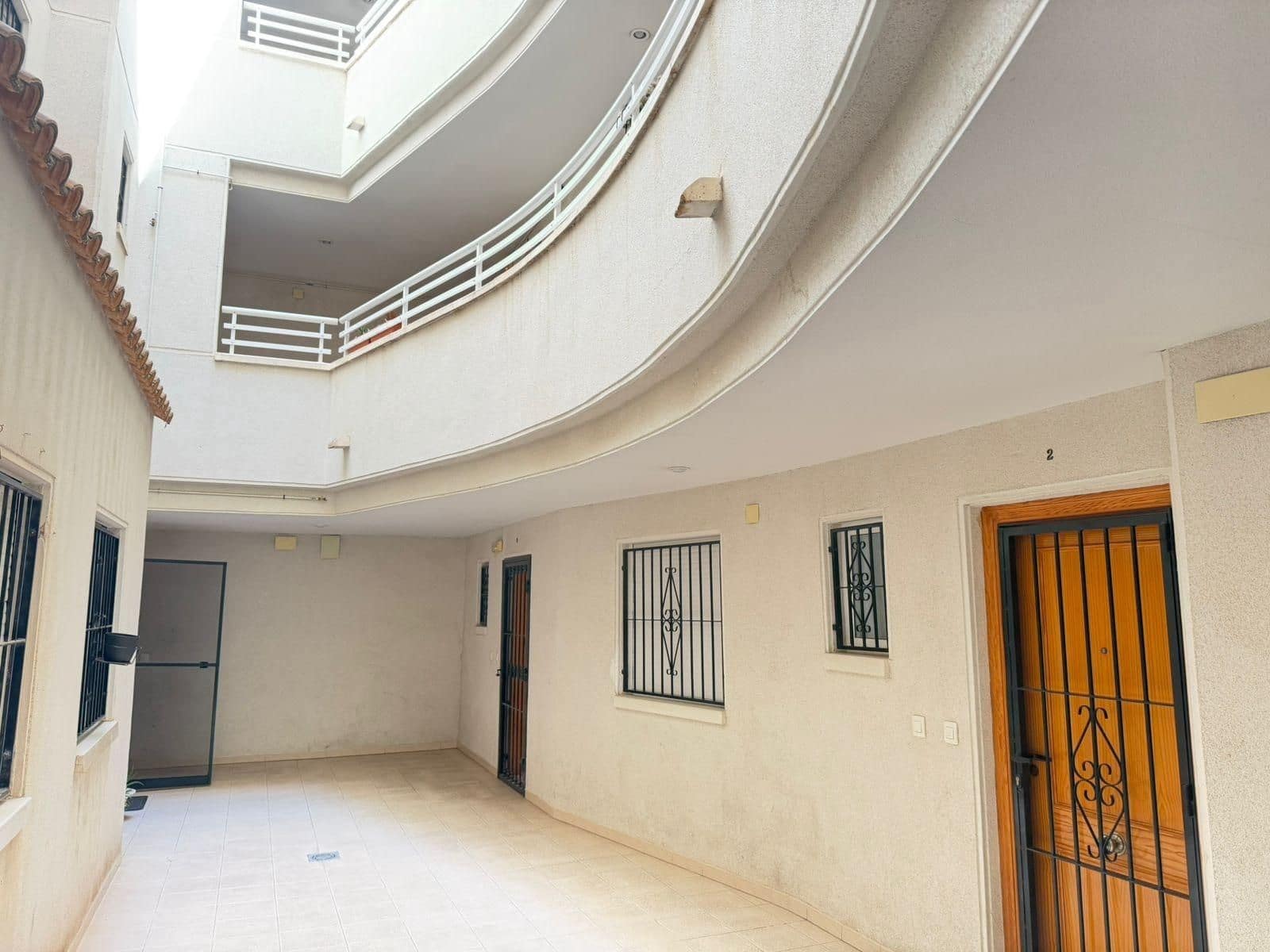 2 quarto Apartamento para venda em Torrevieja com piscina - 139 900 € (Ref: 9869148)