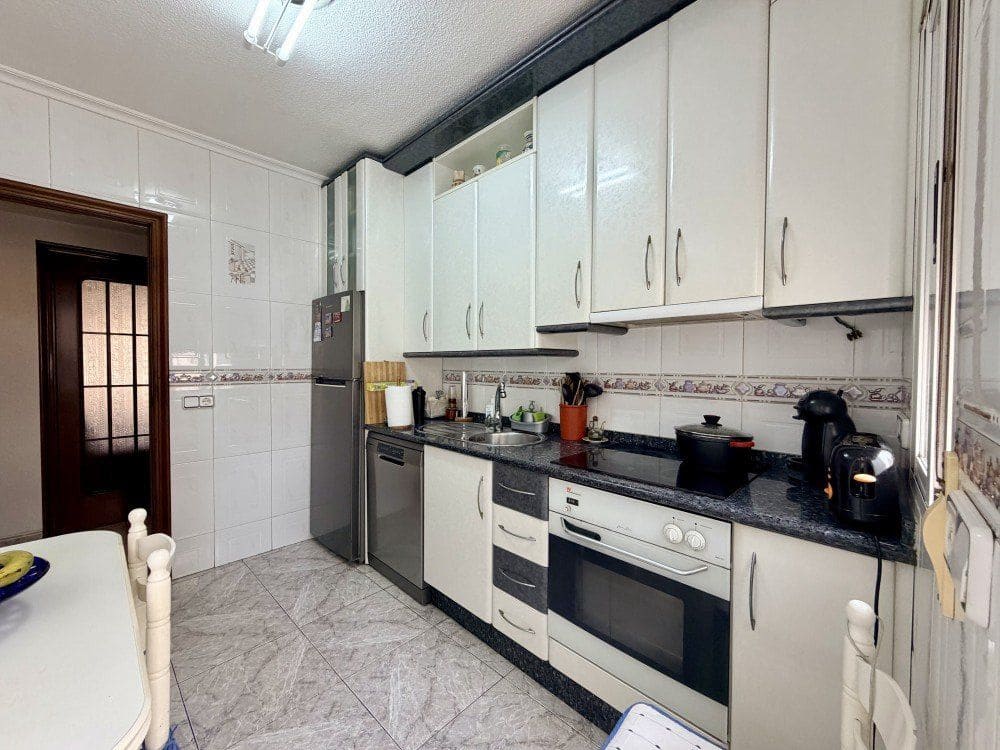 6 slaapkamer Appartement te koop in Torrevieja - € 600.000 (Ref: 9869163)