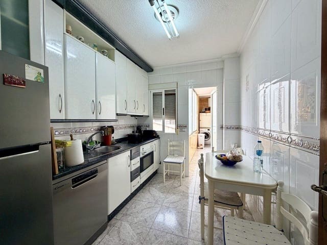 6 soveværelse Lejlighed til salg i Torrevieja - € 600.000 (Ref: 9869163)