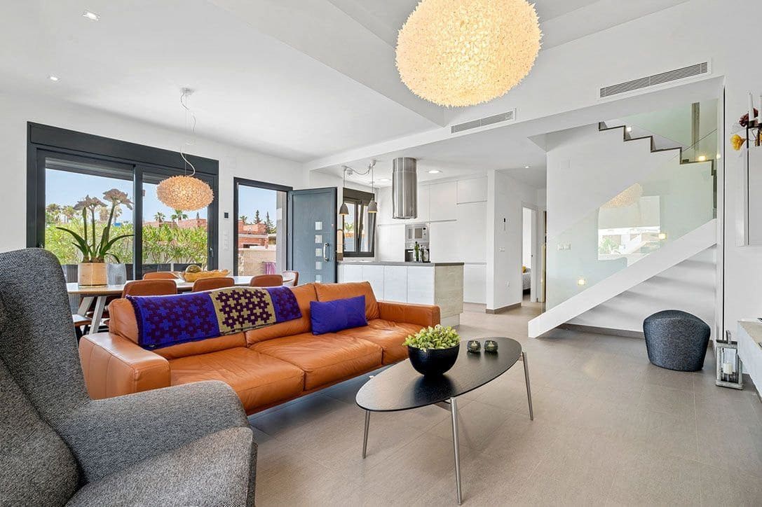3 makuuhuone Huvila myytävänä paikassa Rojales - 449 000 € (Ref: 9869171)