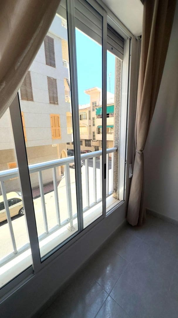2 soverom Leilighet til salgs i Torrevieja - € 139 000 (Ref: 9869177)