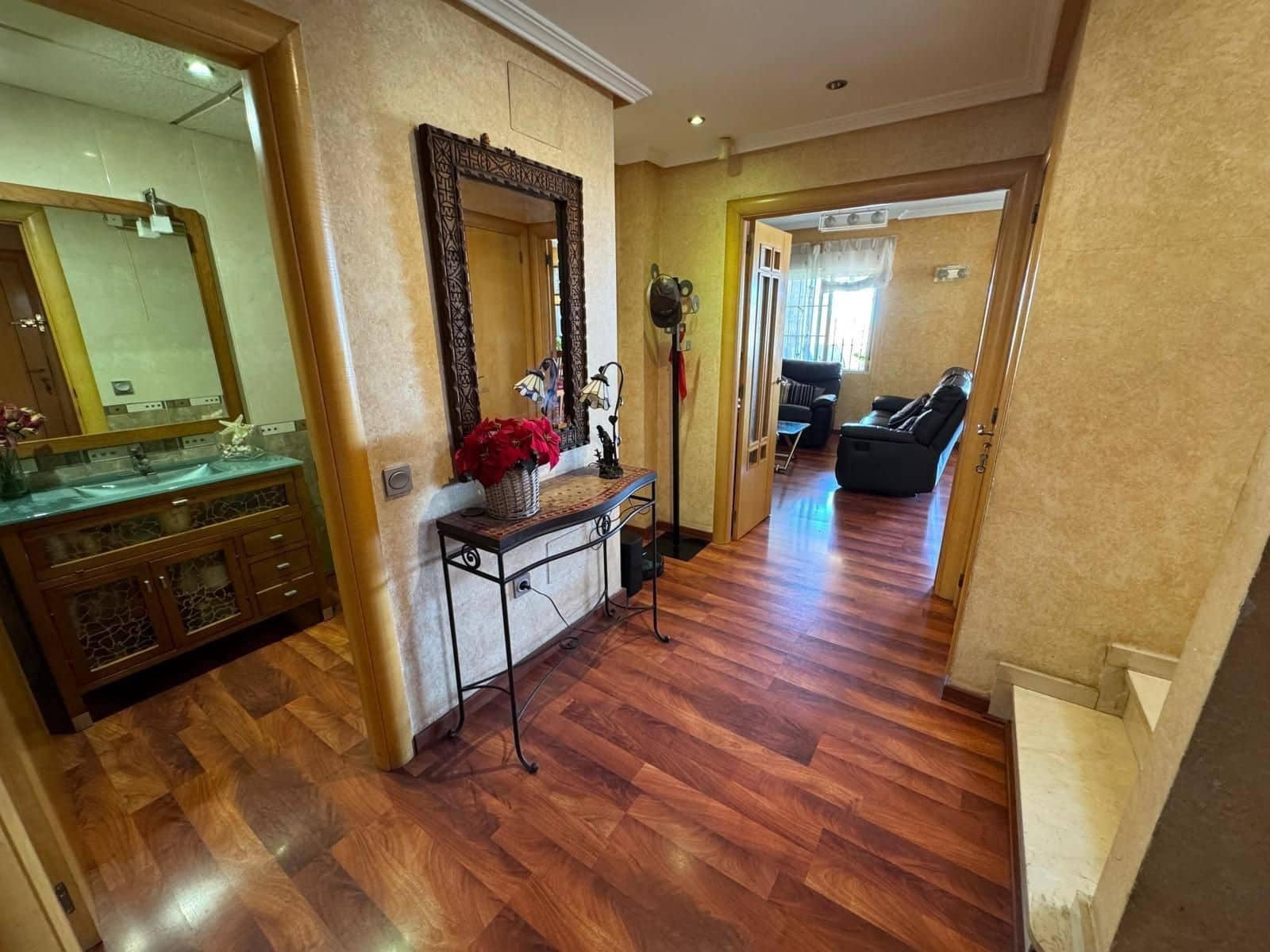 7 chambre Villa/Maison à vendre à Torrevieja avec piscine - 499 900 € (Ref: 9869180)