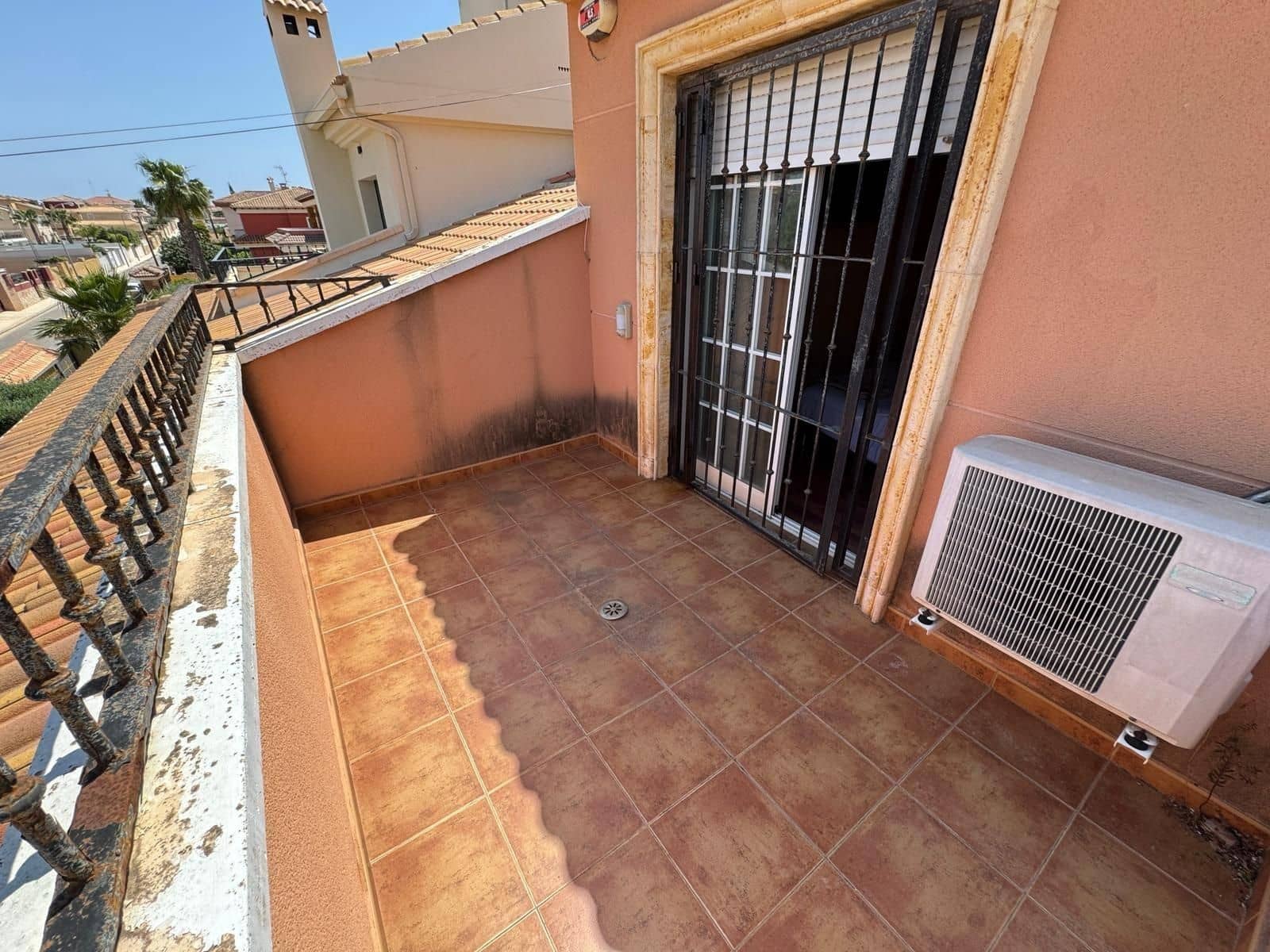 7 chambre Villa/Maison à vendre à Torrevieja avec piscine - 499 900 € (Ref: 9869180)