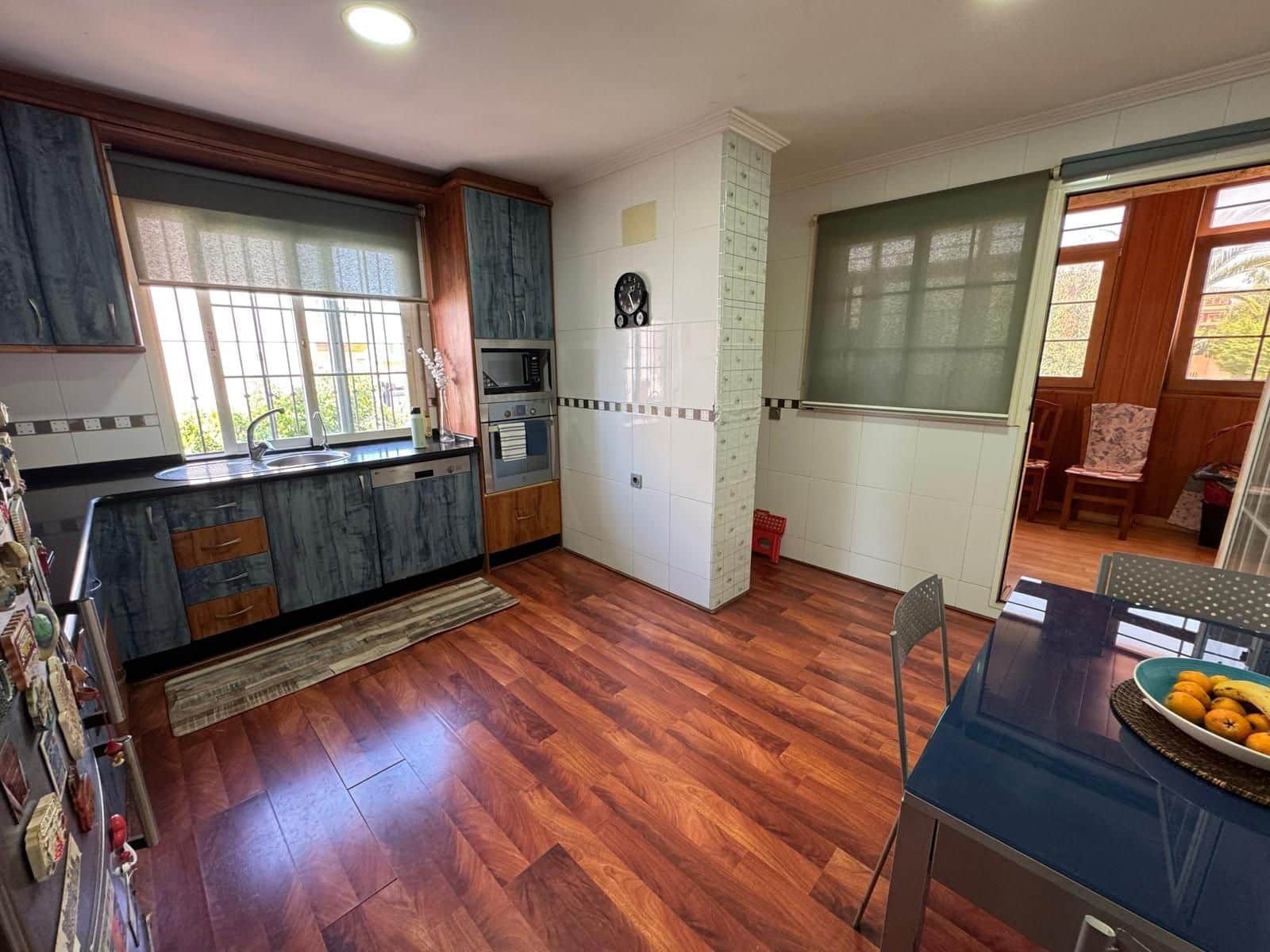 7 chambre Villa/Maison à vendre à Torrevieja avec piscine - 499 900 € (Ref: 9869180)
