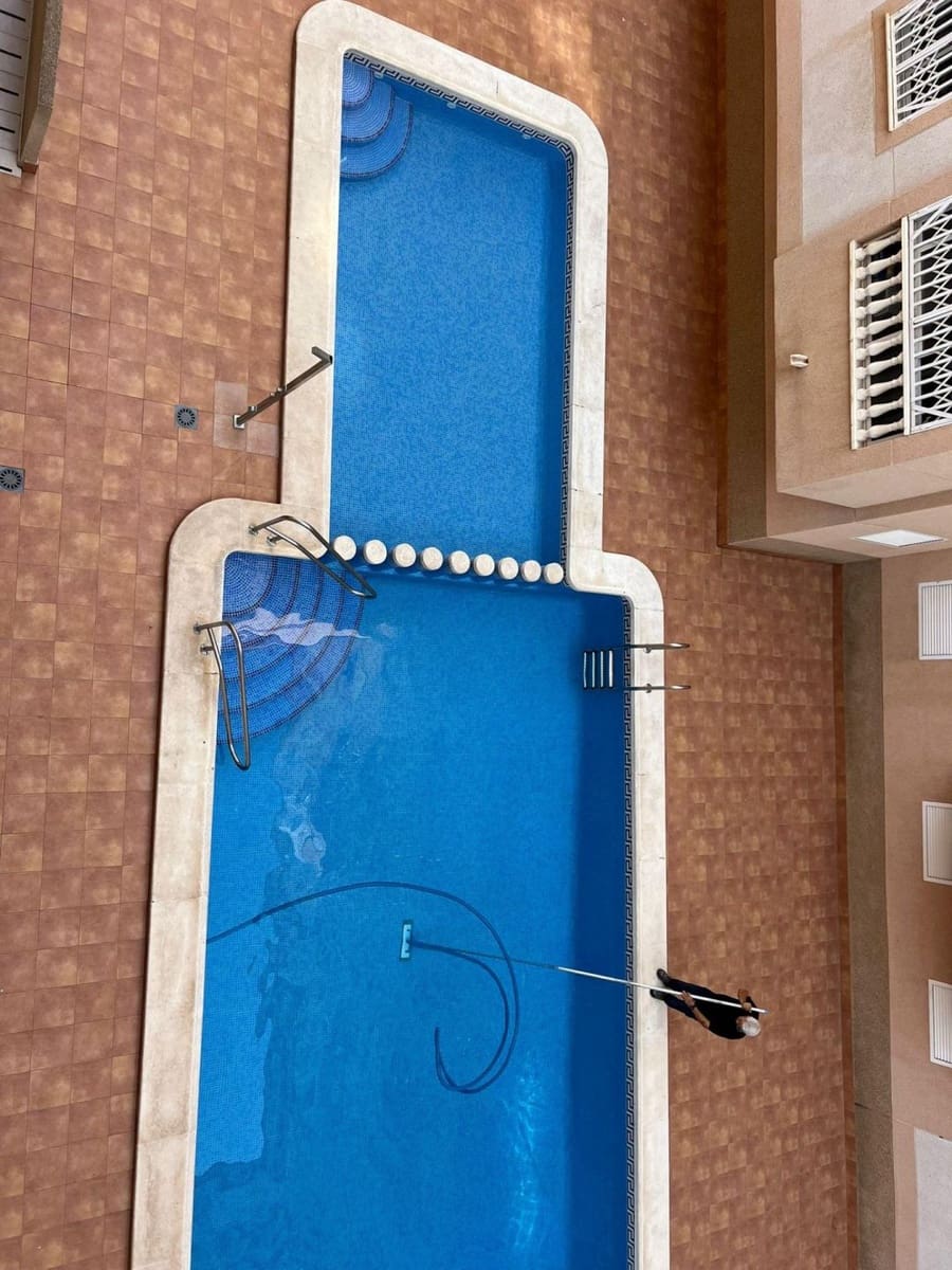 1 chambre Appartement à vendre à Torrevieja avec piscine - 99 900 € (Ref: 9869184)