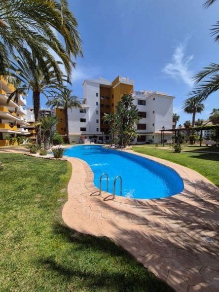 2 soveværelse Lejlighed til salg i Orihuela Costa med garage - € 329.000 (Ref: 9869190)