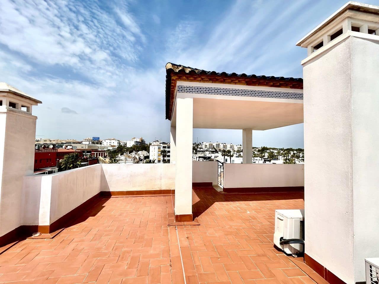 2 bedroom Apartment for sale in Villamartin - € 190,000 (Ref: 9869191)