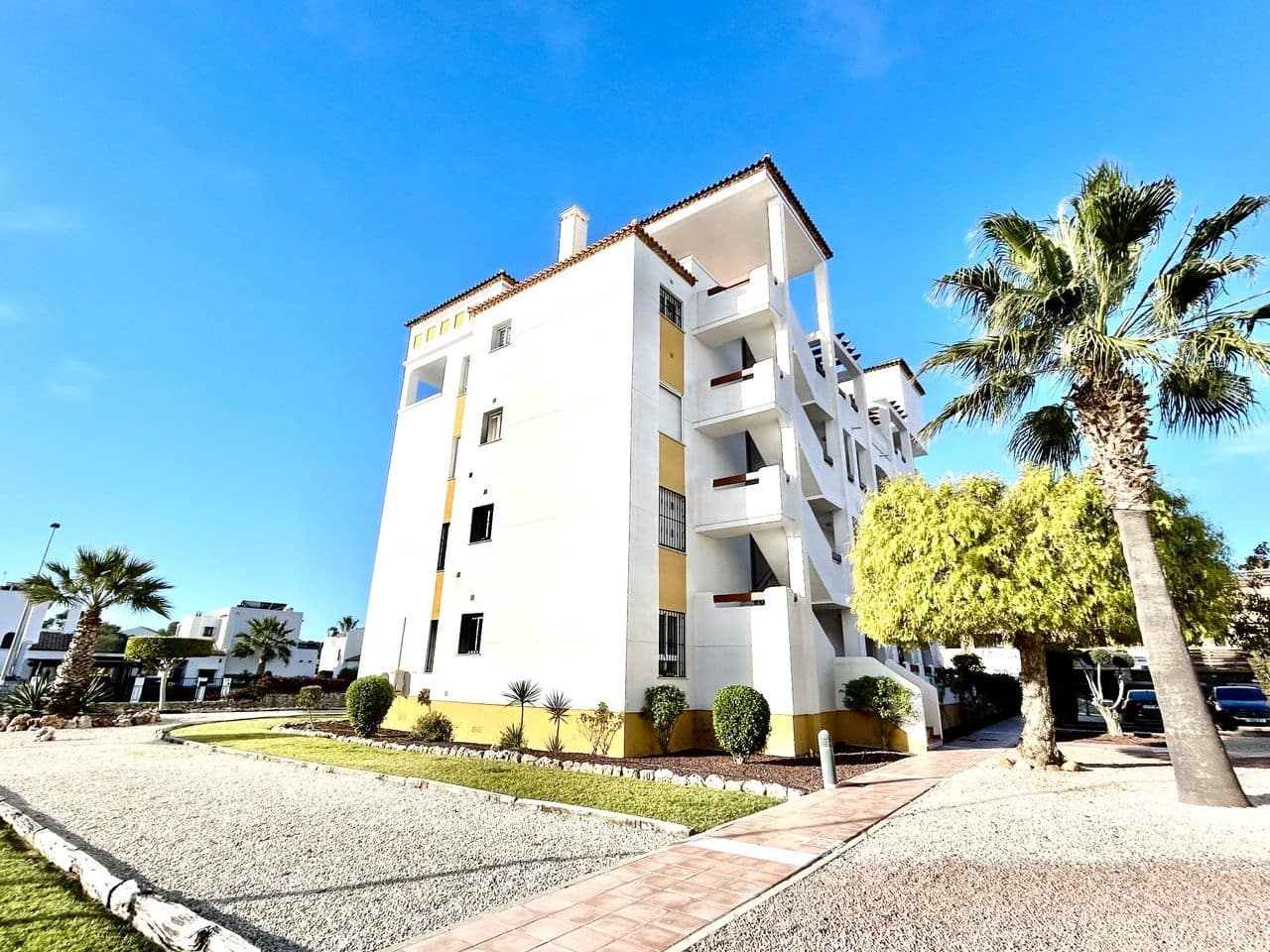 2 bedroom Apartment for sale in Villamartin - € 190,000 (Ref: 9869191)