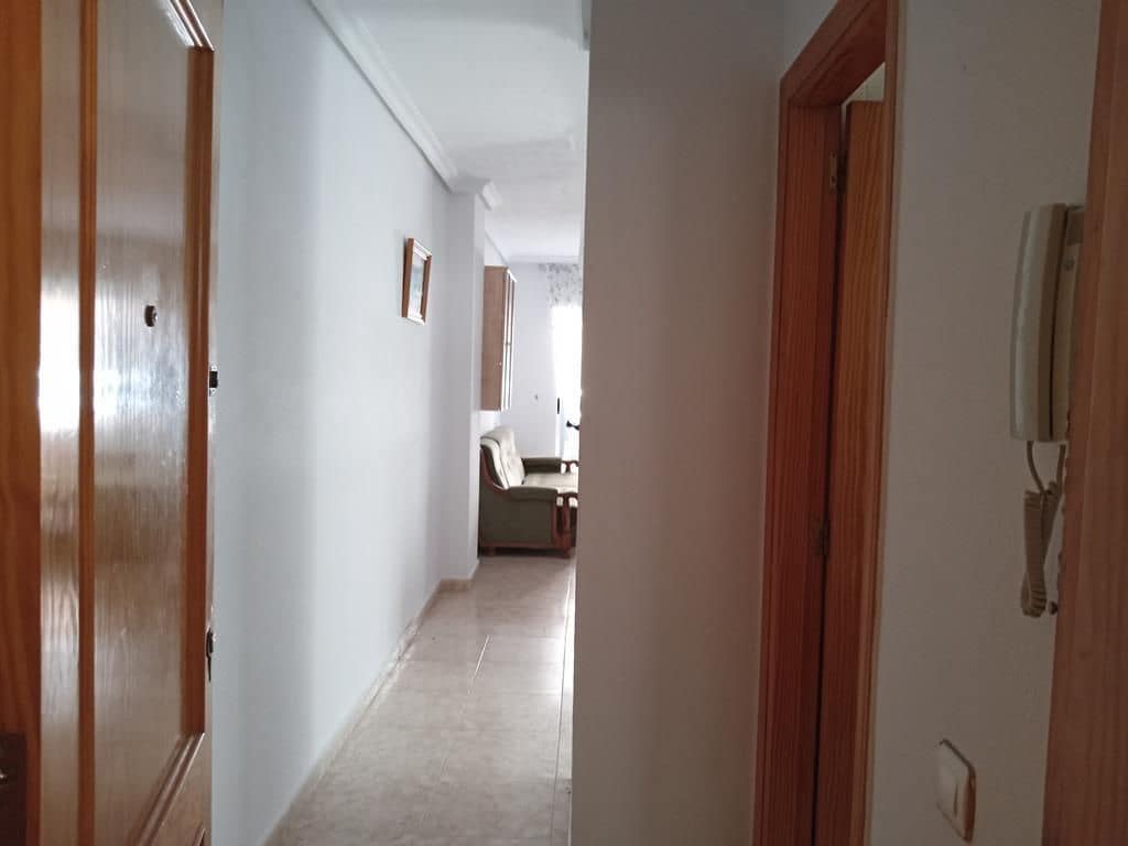 2 makuuhuone Huoneisto myytävänä paikassa Torrevieja - 135 000 € (Ref: 9869201)