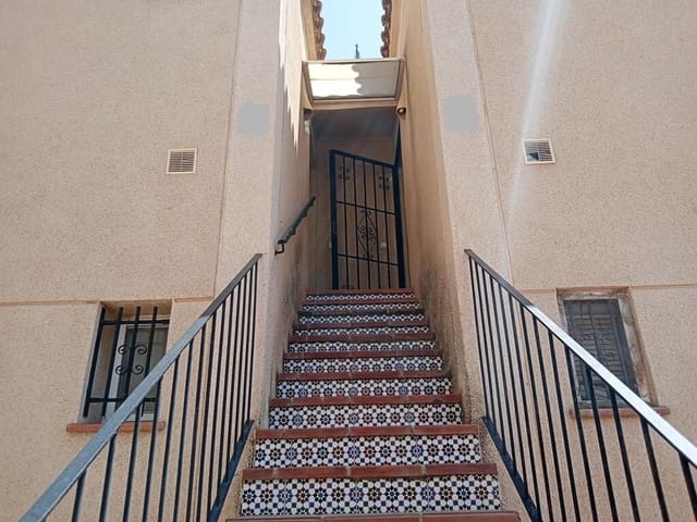 3 soveværelse Lejlighed til salg i Centro, Torrevieja med swimmingpool - € 170.000 (Ref: 9869202)