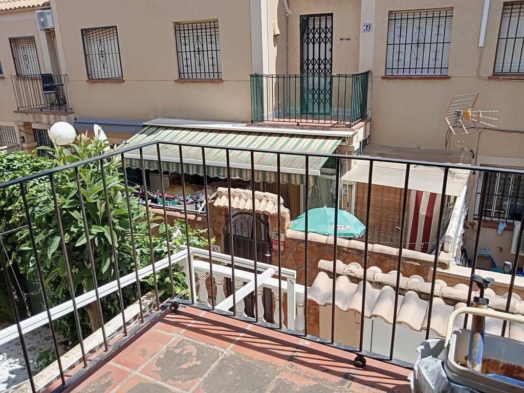 3 slaapkamer Appartement te koop in Torrevieja met zwembad - € 170.000 (Ref: 9869202)