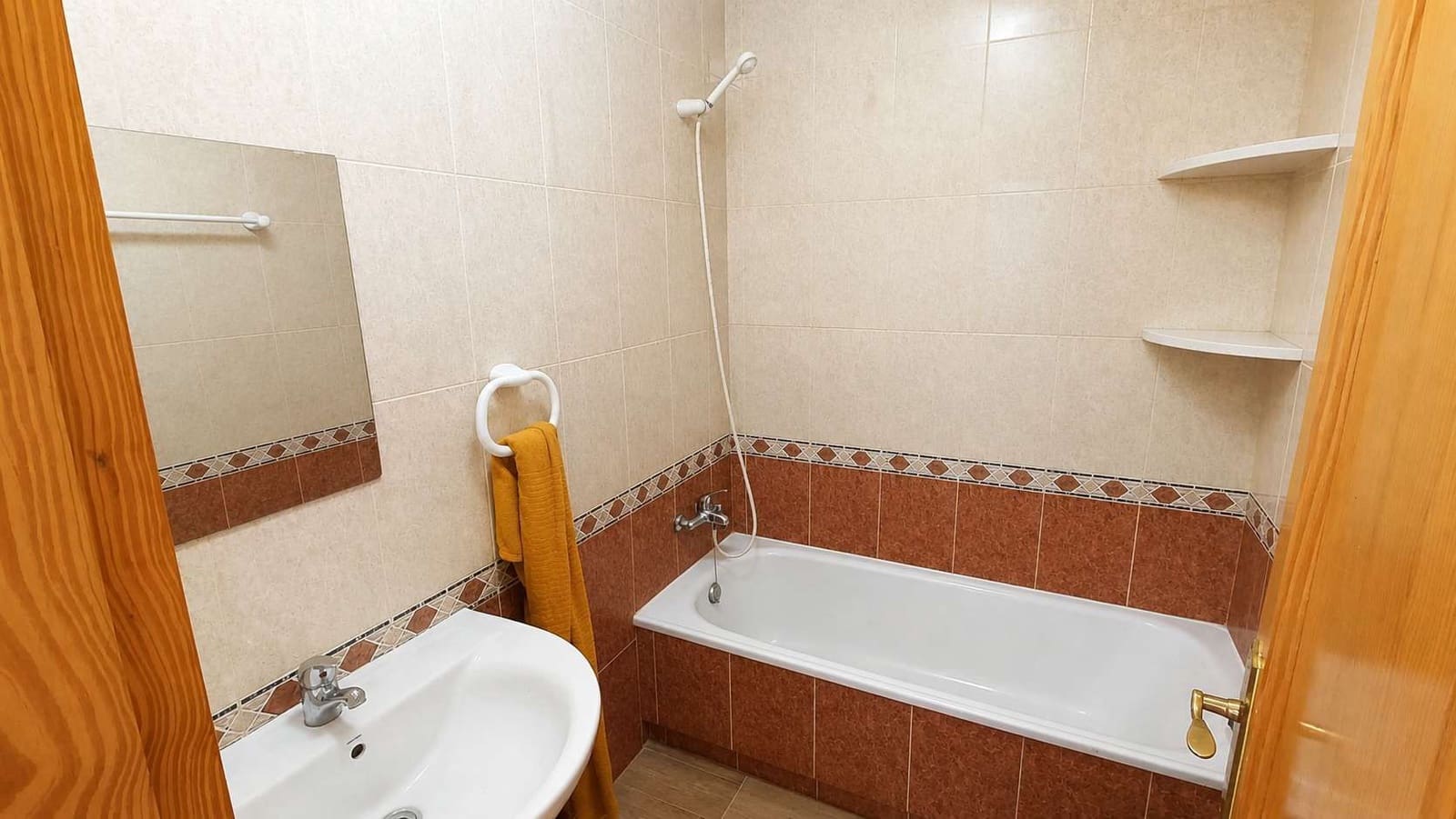 Apartamento de 2 habitaciones en Algorfa en venta - 139.995 € (Ref: 9869209)