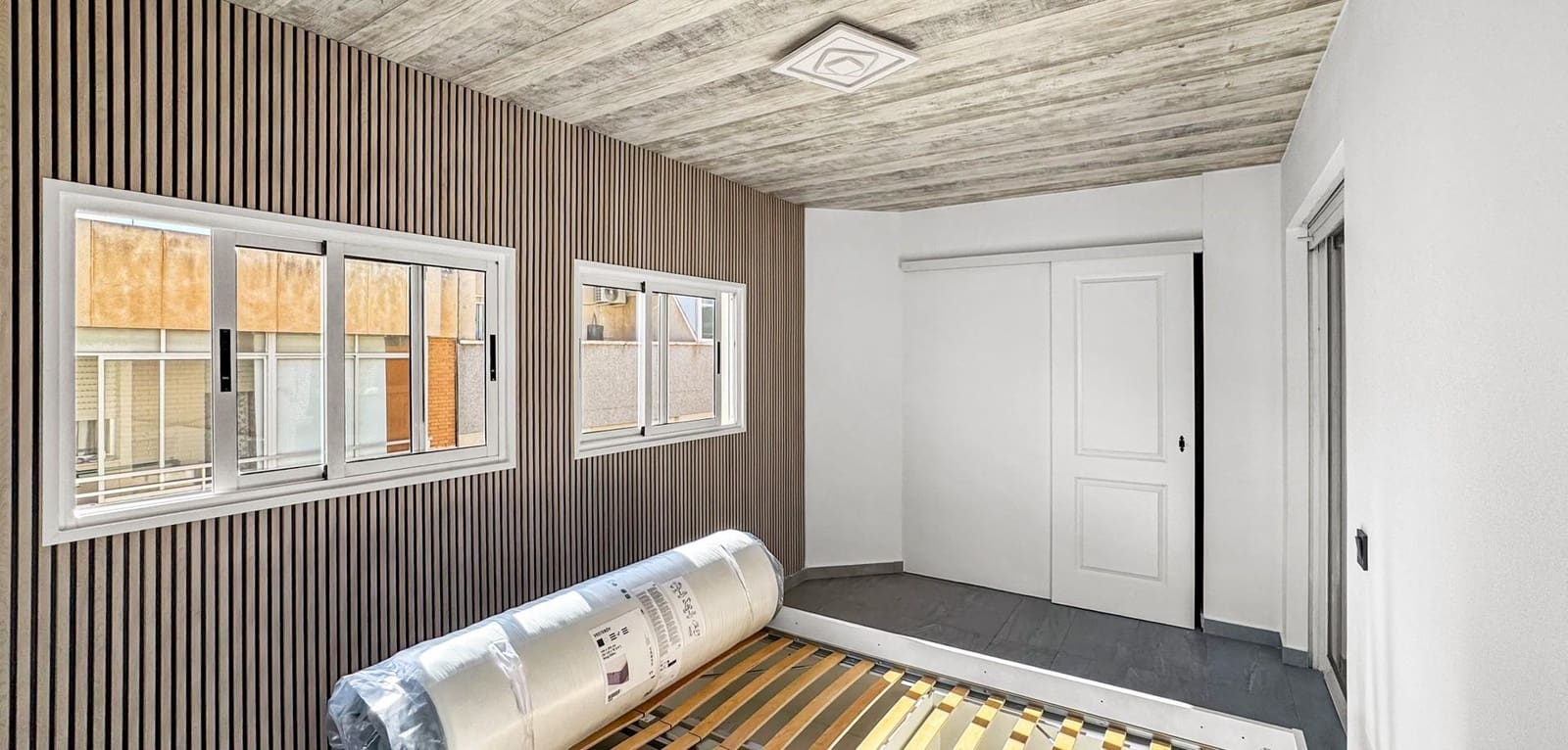 2 sypialnia Apartament na sprzedaż w Torrevieja - 140 000 € (Ref: 9869211)