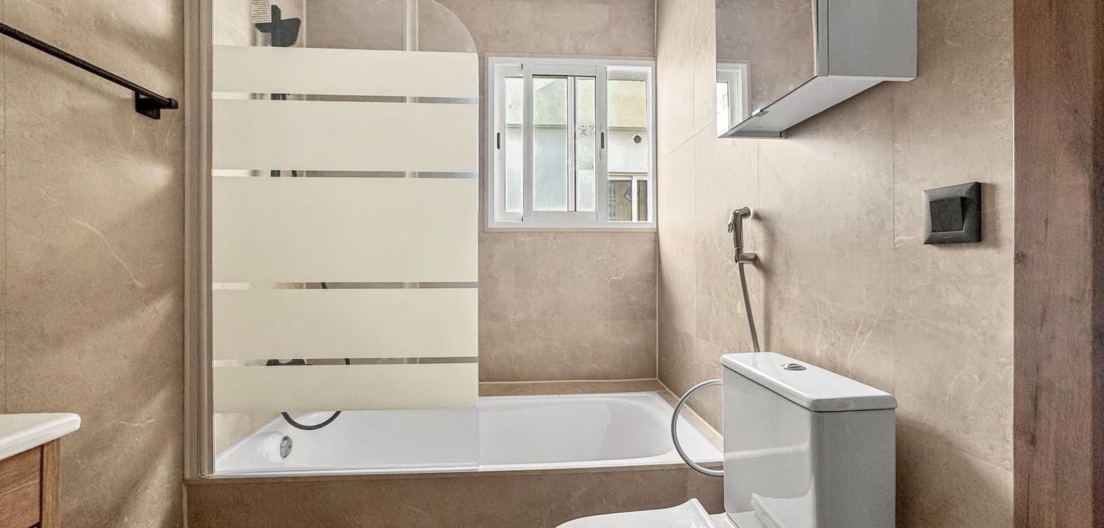 2 sypialnia Apartament na sprzedaż w Torrevieja - 140 000 € (Ref: 9869211)
