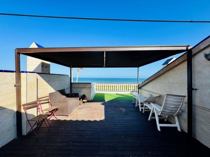 2 bedroom Apartment for sale in Guardamar del Segura - € 450,000 (Ref: 9869214)