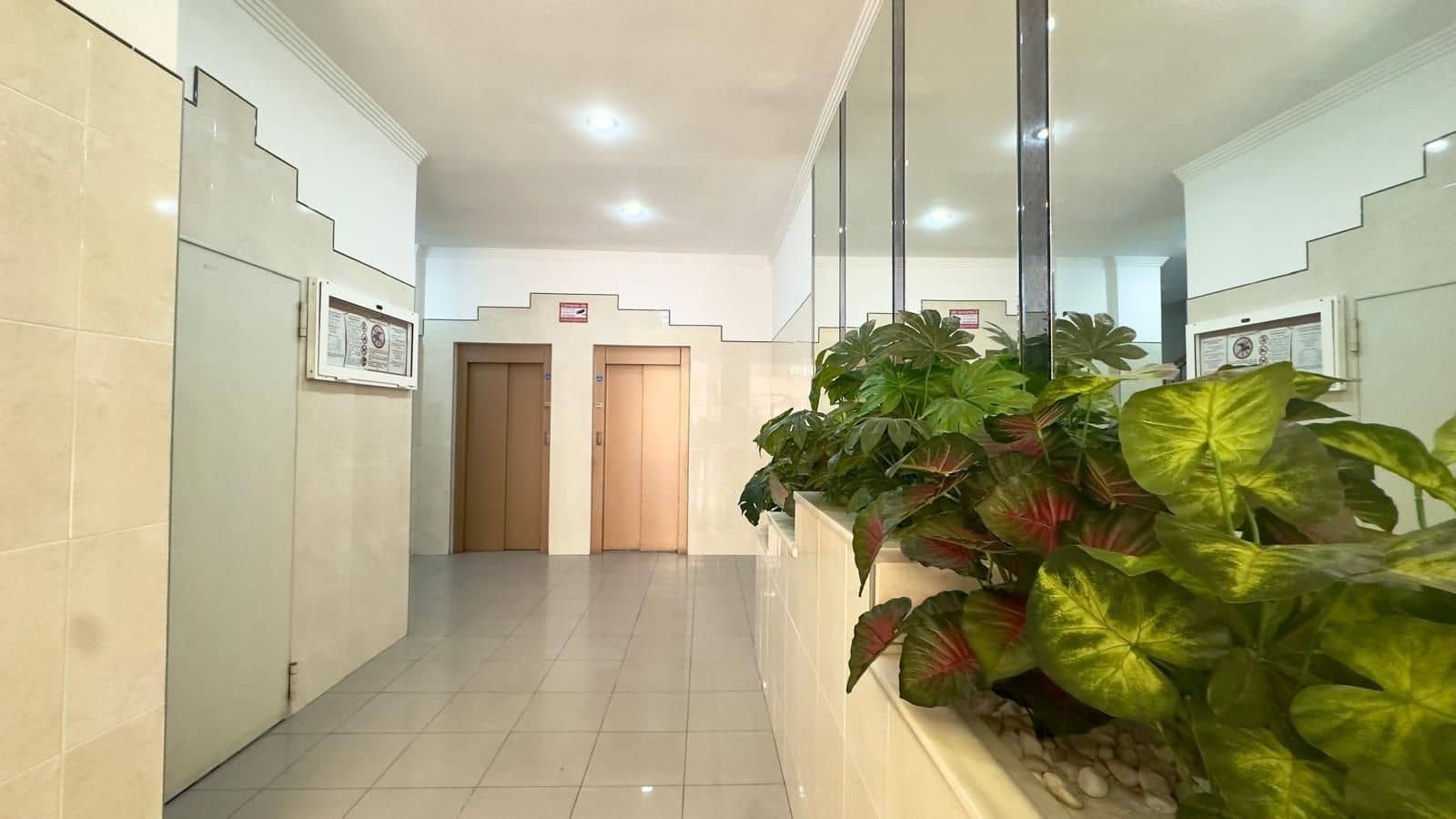 2 Zimmer Apartment zu verkaufen in Torrevieja mit Pool - 134.900 € (Ref: 9869215)