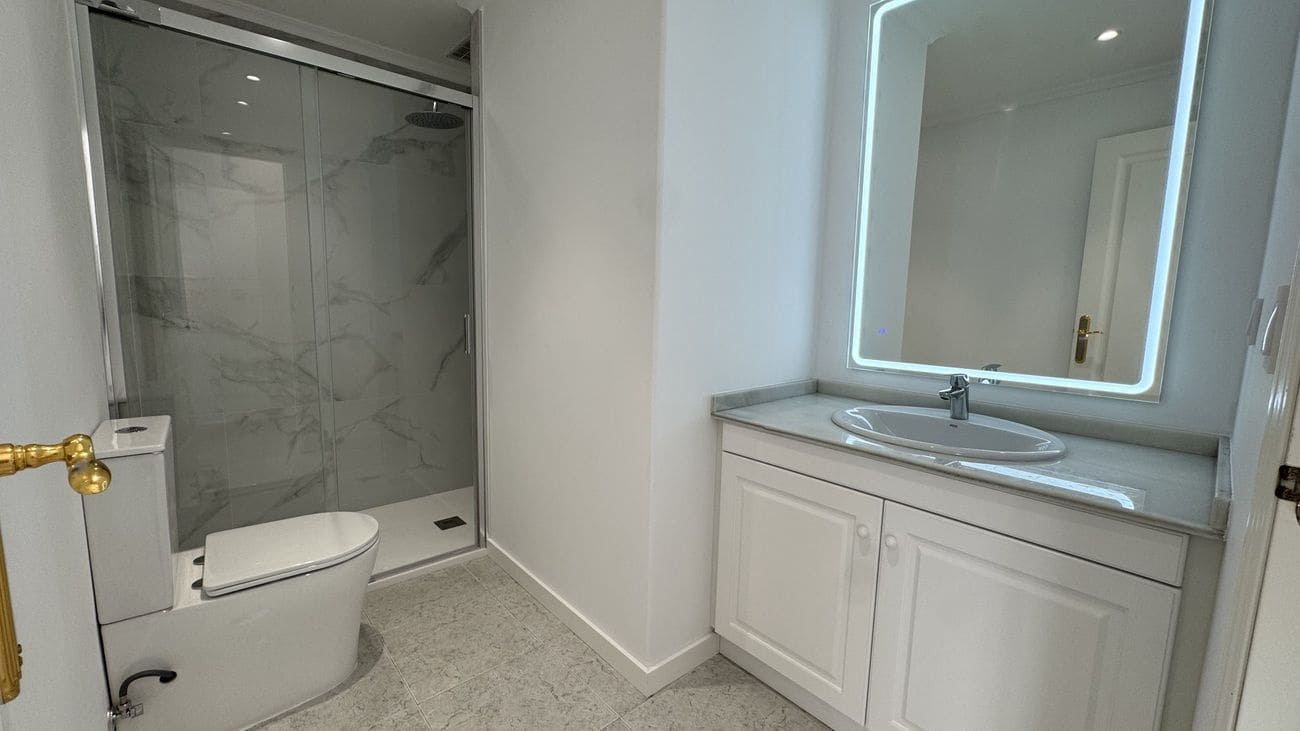 2 makuuhuone Huoneisto myytävänä paikassa Orihuela Costa mukana uima-altaan - 239 000 € (Ref: 9869232)