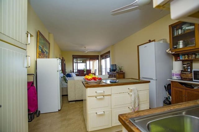 9 makuuhuone Huvila myytävänä paikassa La Manga del Mar Menor - 985 000 € (Ref: 9869235)