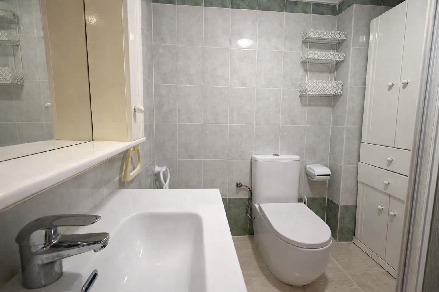 2 sovrum Lägenhet till salu i Torrevieja med pool - 136 900 € (Ref: 9869243)