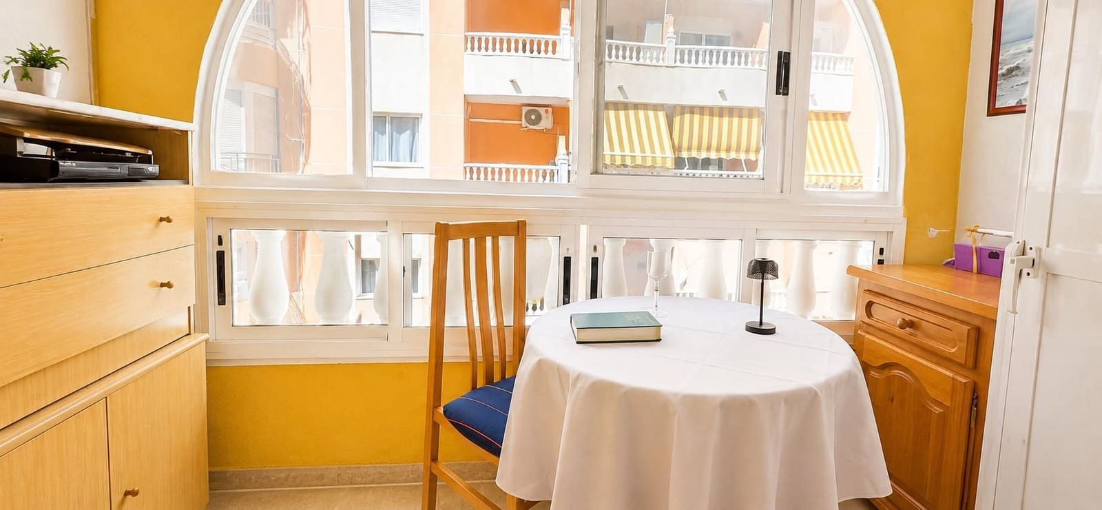 2 makuuhuone Huoneisto myytävänä paikassa Torrevieja mukana uima-altaan - 135 900 € (Ref: 9869243)