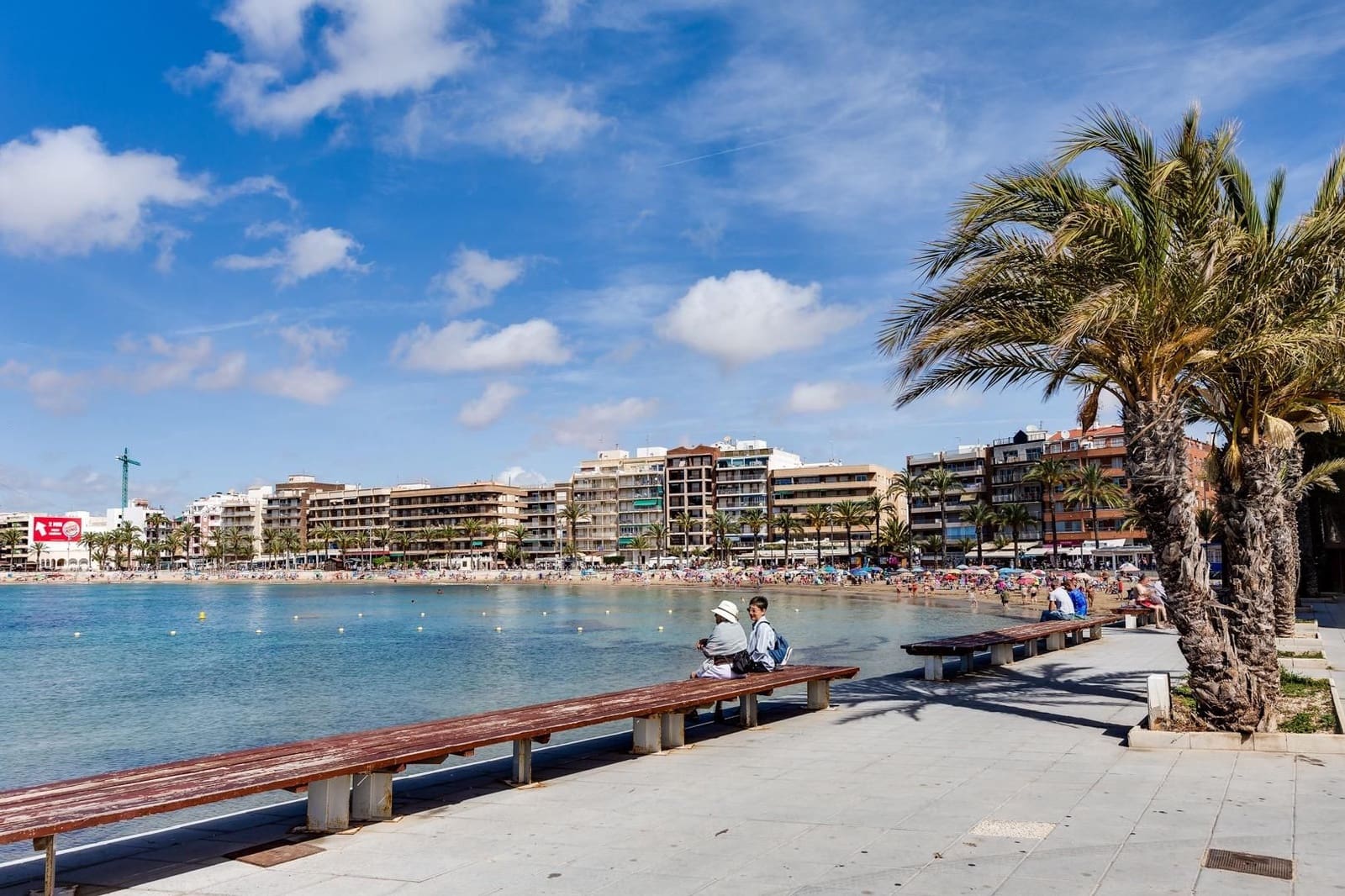 2 makuuhuone Huoneisto myytävänä paikassa Torrevieja mukana uima-altaan - 135 900 € (Ref: 9869243)