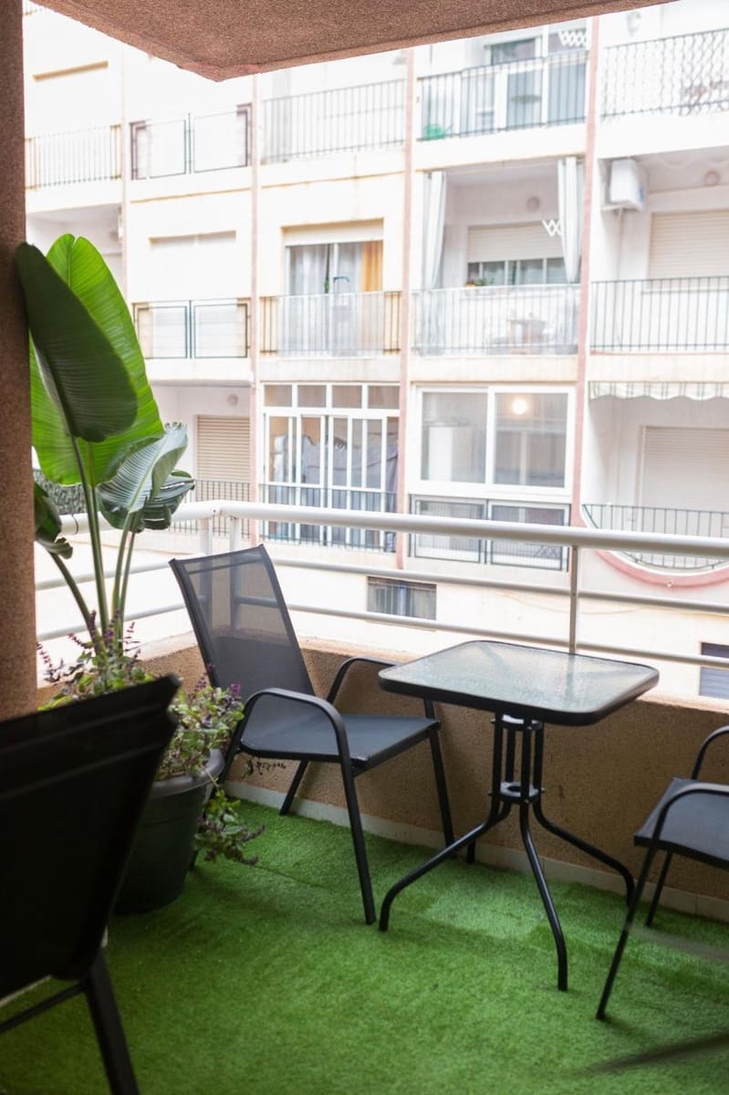 2 Zimmer Apartment zu verkaufen in Torrevieja - 189.000 € (Ref: 9869262)