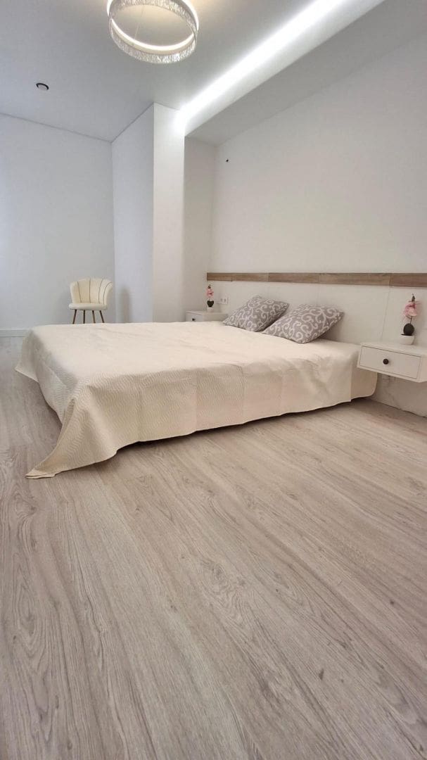Apartamento de 2 habitaciones en Torrevieja en venta - 265.000 € (Ref: 9869269)