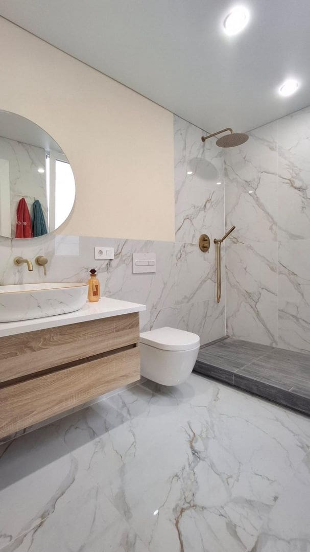 Apartamento de 2 habitaciones en Torrevieja en venta - 265.000 € (Ref: 9869269)