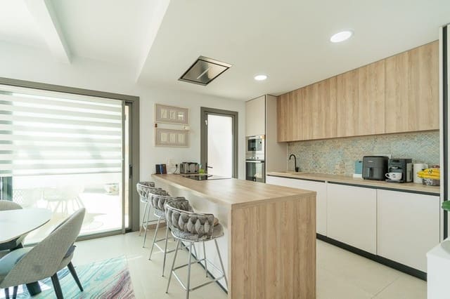 3 soverom Villa til salgs i San Miguel de Salinas med svømmebasseng - € 524 900 (Ref: 9869288)
