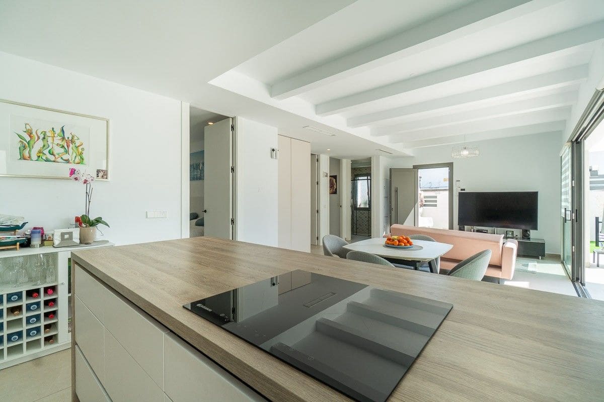 3 Zimmer Villa zu verkaufen in San Miguel de Salinas mit Pool - 524.900 € (Ref: 9869288)