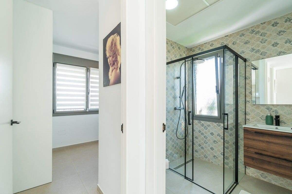 3 Zimmer Villa zu verkaufen in San Miguel de Salinas mit Pool - 524.900 € (Ref: 9869288)