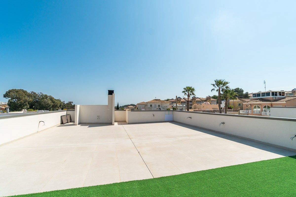3 Zimmer Villa zu verkaufen in San Miguel de Salinas mit Pool - 524.900 € (Ref: 9869288)