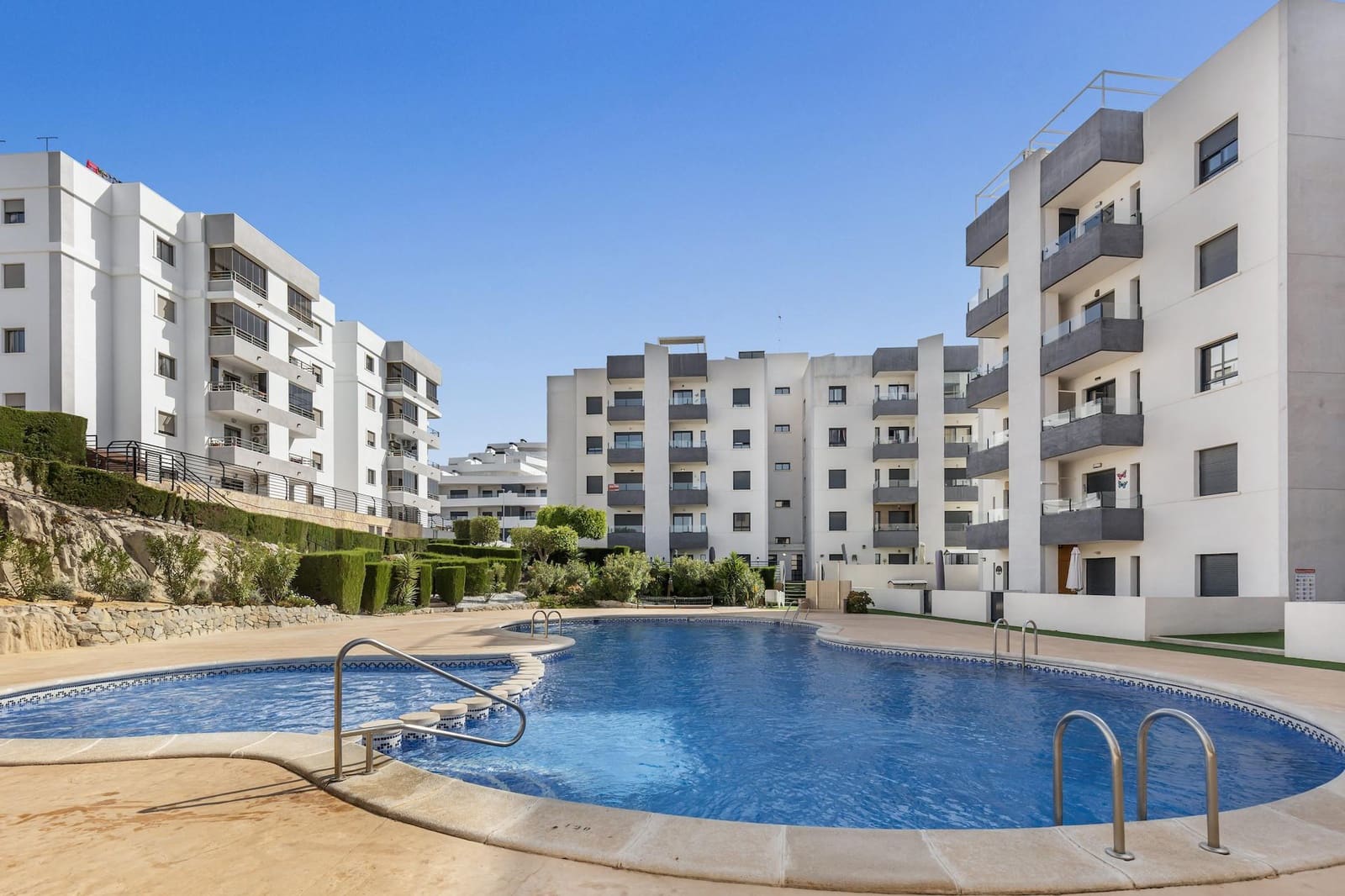 2 slaapkamer Appartement te koop in San Miguel de Salinas - € 173.000 (Ref: 9869301)