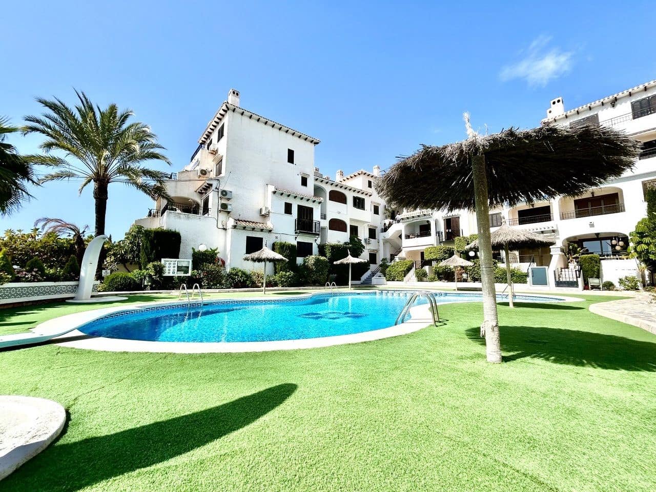 2 bedroom Apartment for sale in Cabo Roig - € 205,000 (Ref: 9869306)