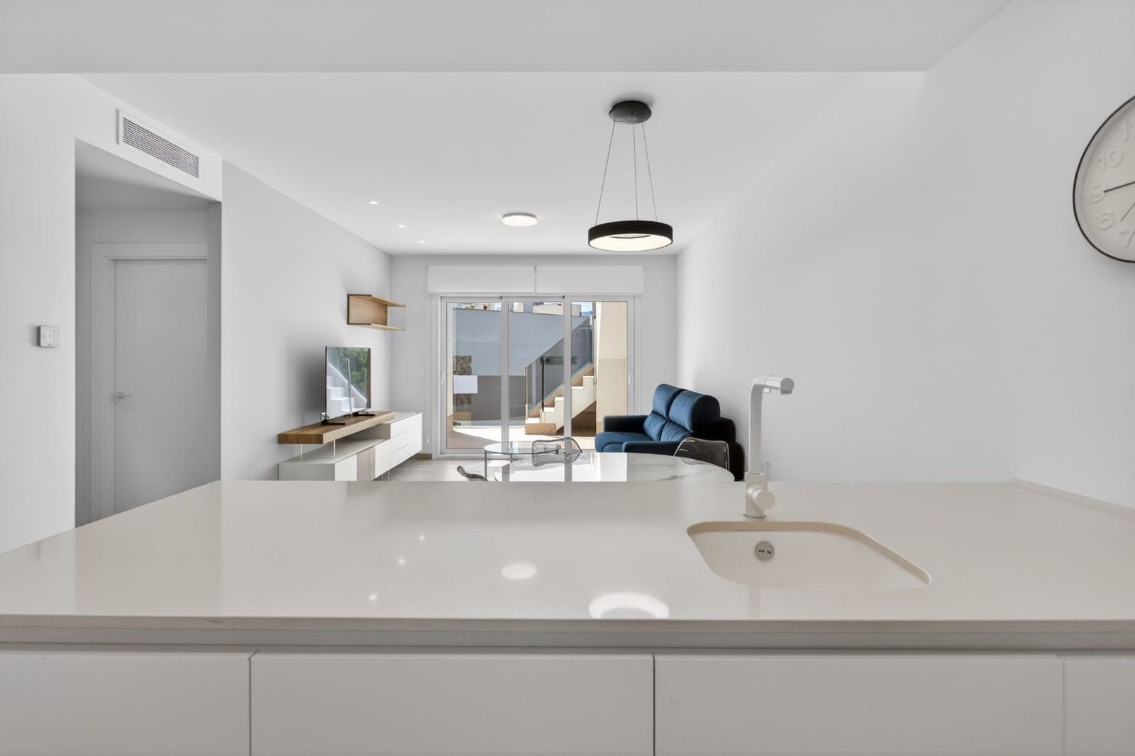 2 bedroom Apartment for sale in Guardamar del Segura - € 325,000 (Ref: 9869309)